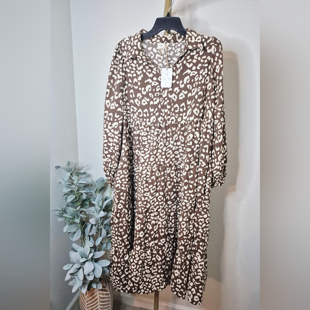 Sage + Fig Long Tiered Exotic Animal Print Dress Sz M‎
